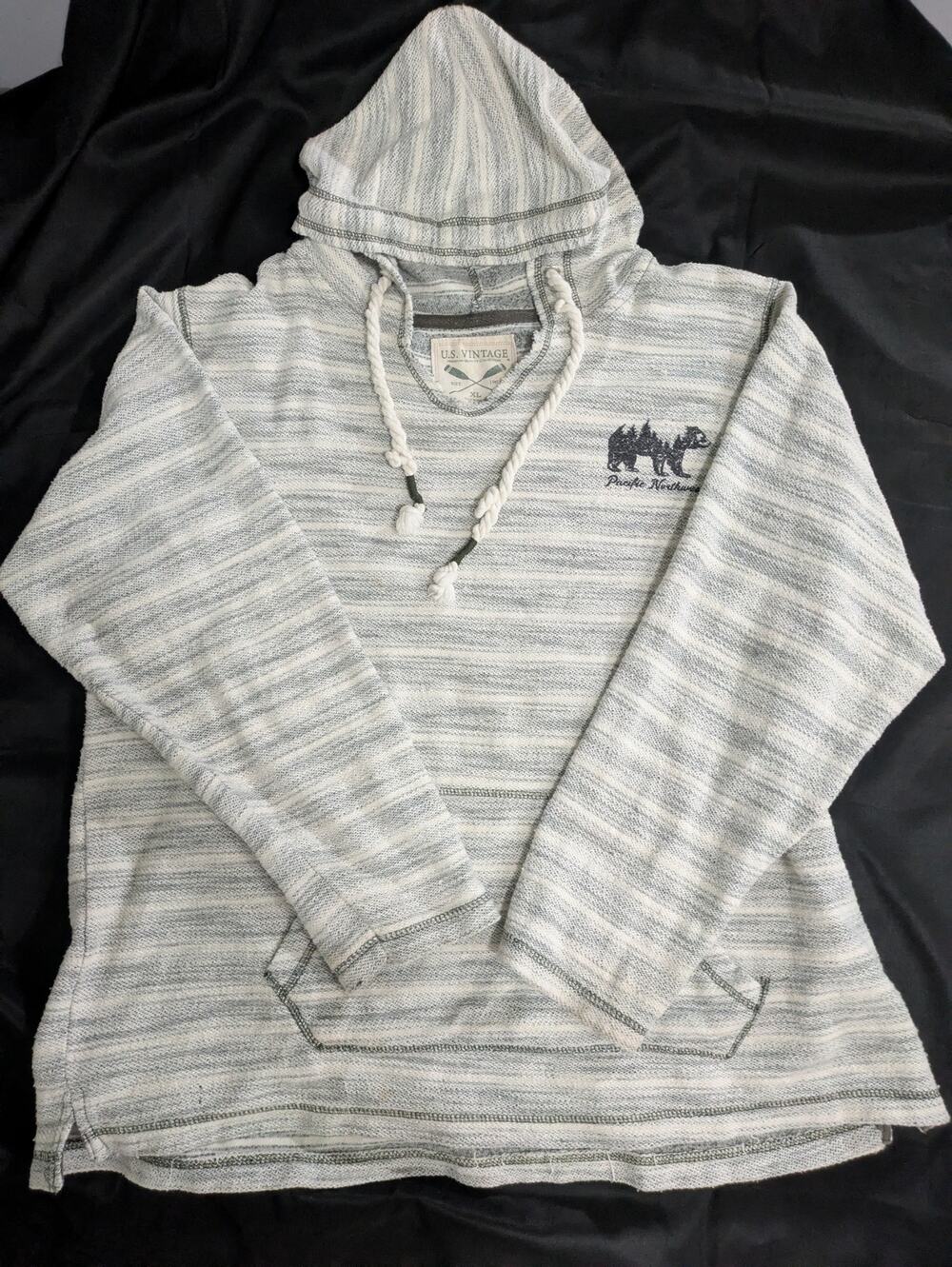Us vintage Pacific Northwest striped graphic hoodie men's size XL